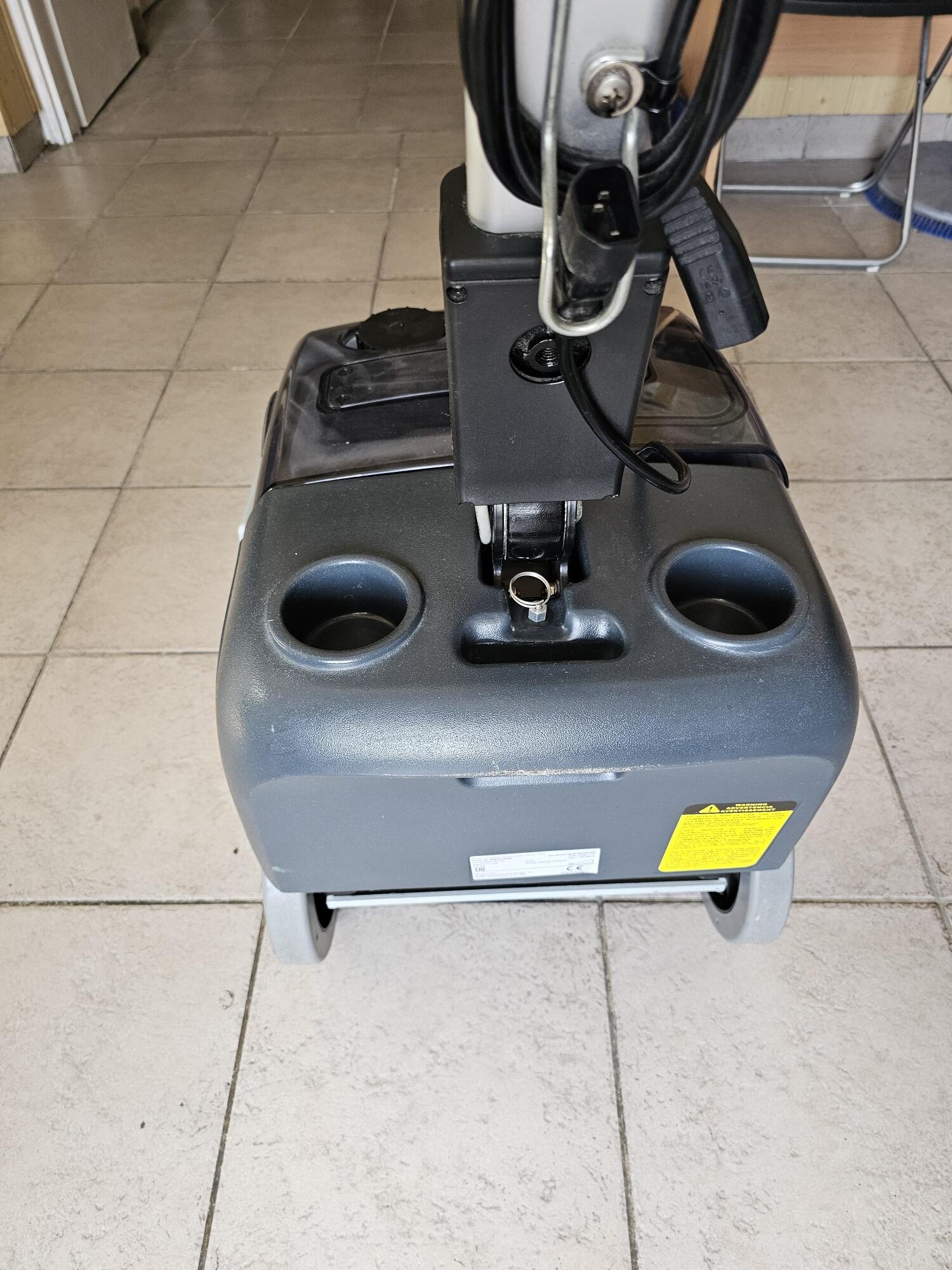 Alig Használt Nilfisk SC351 Gyalogkíséretű Padlótisztító, gyönyörű állapotban! (Új akkumulátorral, bontatlan kefével, 1év garanciával) - Image 6